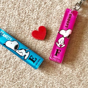 スヌーピーにもついに登場!ギフトにも人気のあなただけのイニシャルグッズ♪