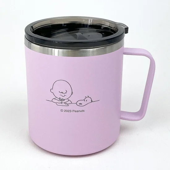 Snoopy's stylish mugs
