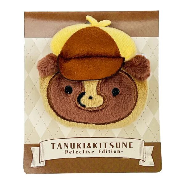 タヌキとキツネのぬいぐるみ